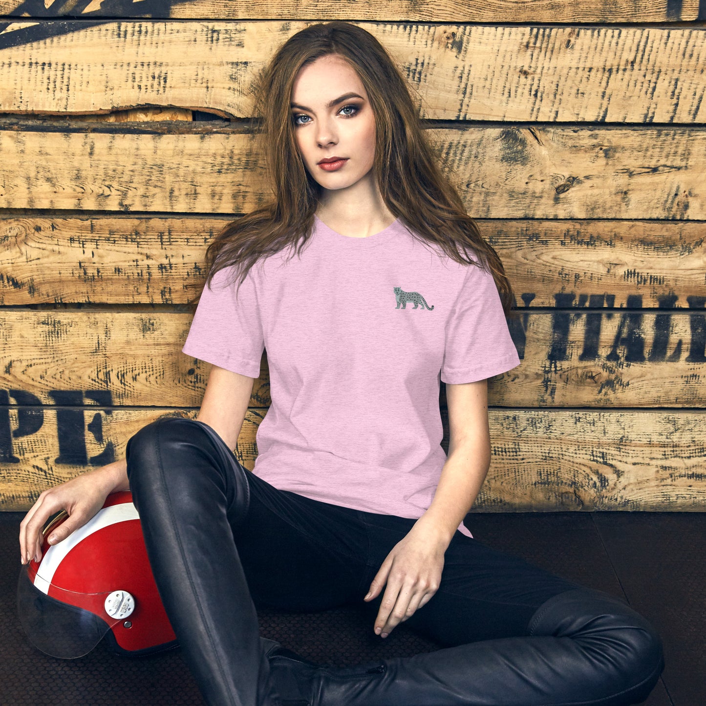 Snow leopard Cotton T-Shirt - Embroidered - Wildlife Soul Snow leopard Cotton T-Shirt - Embroidered