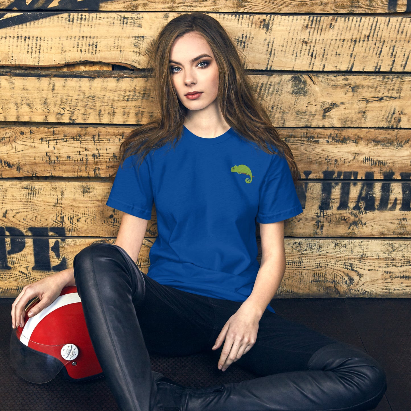 Chameleon Cotton T-Shirt - Embroidered - Wildlife Soul Chameleon Cotton T-Shirt - Embroidered